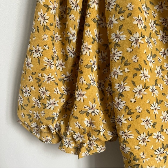 Anything Lovelier Yellow Floral Print Tiered Midi Dress size Medium - Picture 8 of 10